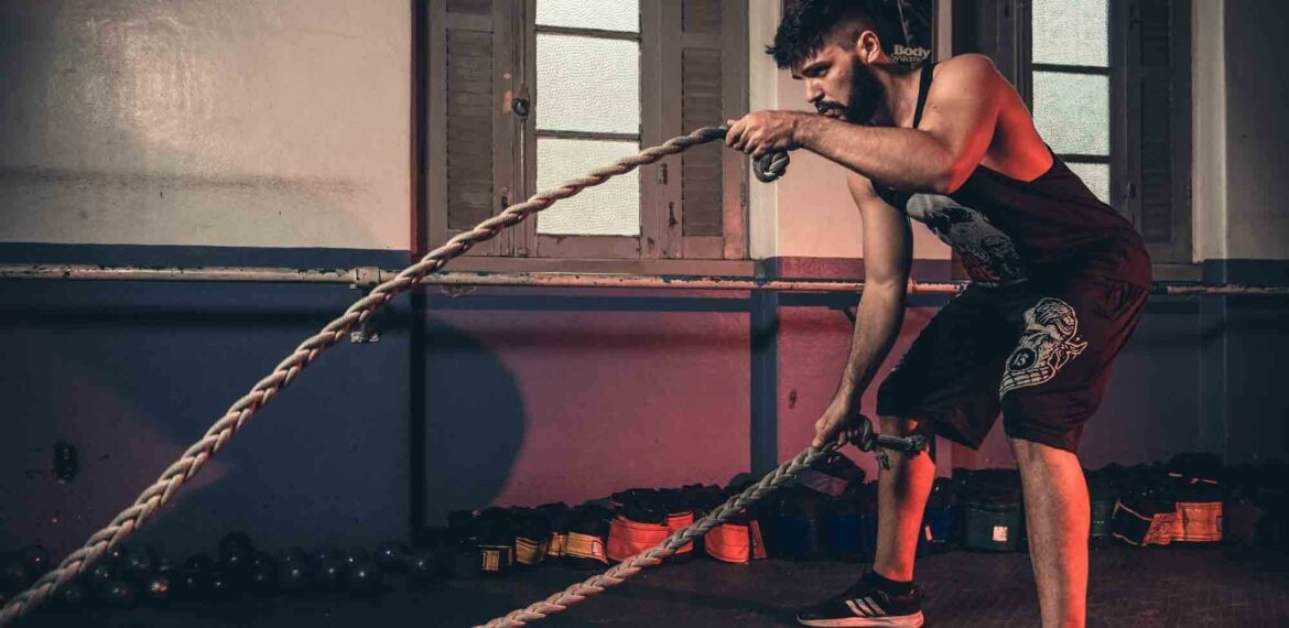 Meilleures Cordes Ondulatoires en 2024 ! Avis d’un Coach ! meilleure corde ondulatoire battle rope crossfit musculation avis comparatif