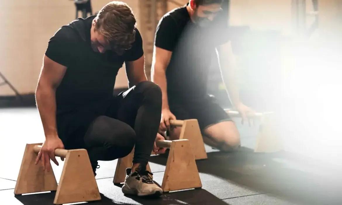 Les meilleures parallettes en 2025 ! L’Avis d’un Coach ! meilleures barres paralleles parallettes